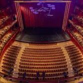 ΛΥΡΙΚΗ ΣΚΗΝΗ